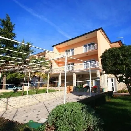 Studio 2 Crikvenica