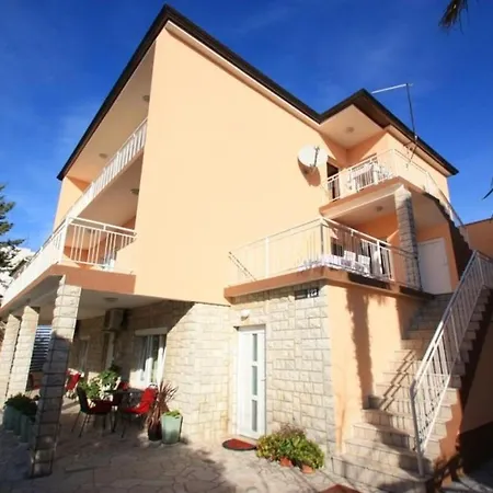 Studio 2 Appartamento *